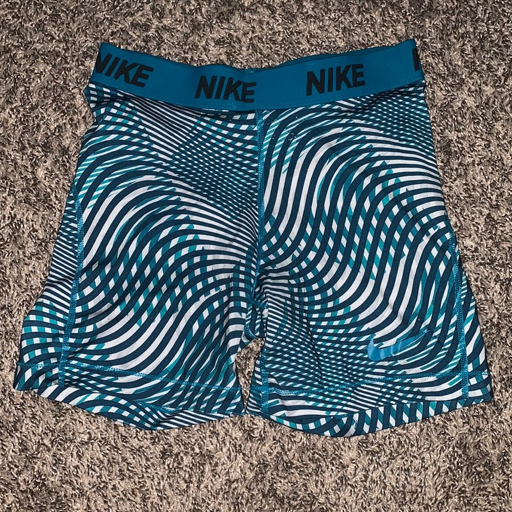 Nike size medium spandex